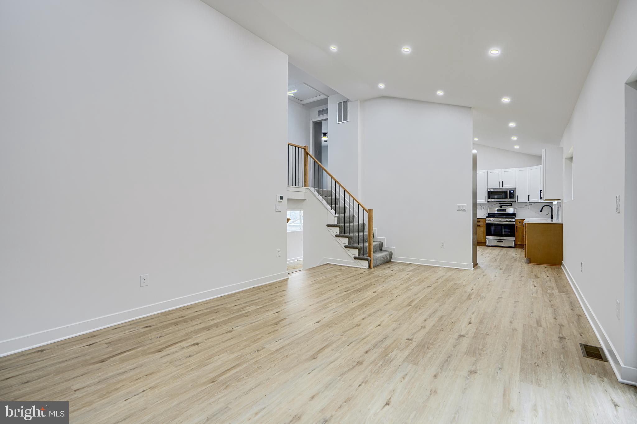 2802 Steele Road Baltimore, MD 21209 - Photo 3 of 50