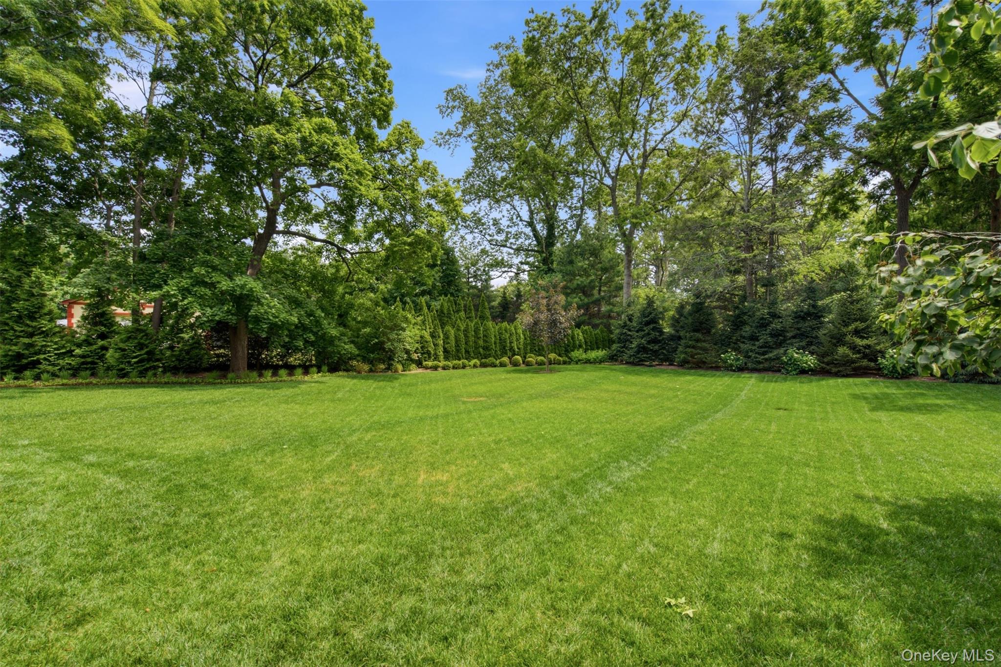 1920 Midlane Road Muttontown, NY 11791 - Photo 29 of 39