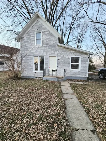 $95,000 | 706 West 2nd Street, Rock Falls, IL 61071