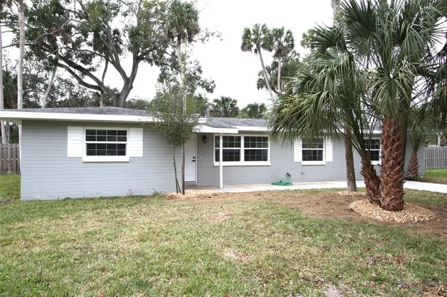 $296,000 | 1926 Pine Tree Drive, Edgewater, FL 32141