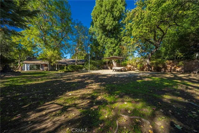 $6,950 | 9356 Beckford Avenue, Northridge, CA 91324