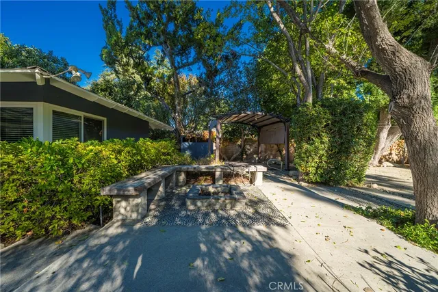 $6,950 | 9356 Beckford Avenue, Northridge, CA 91324