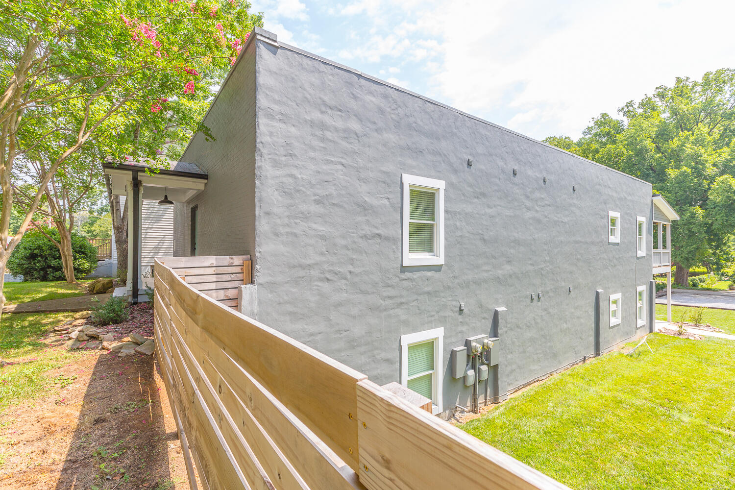 4204 St Elmo Avenue Chattanooga, TN 37409 - Photo 4 of 19 4202 St. Elmo Ave 37409 HD -12