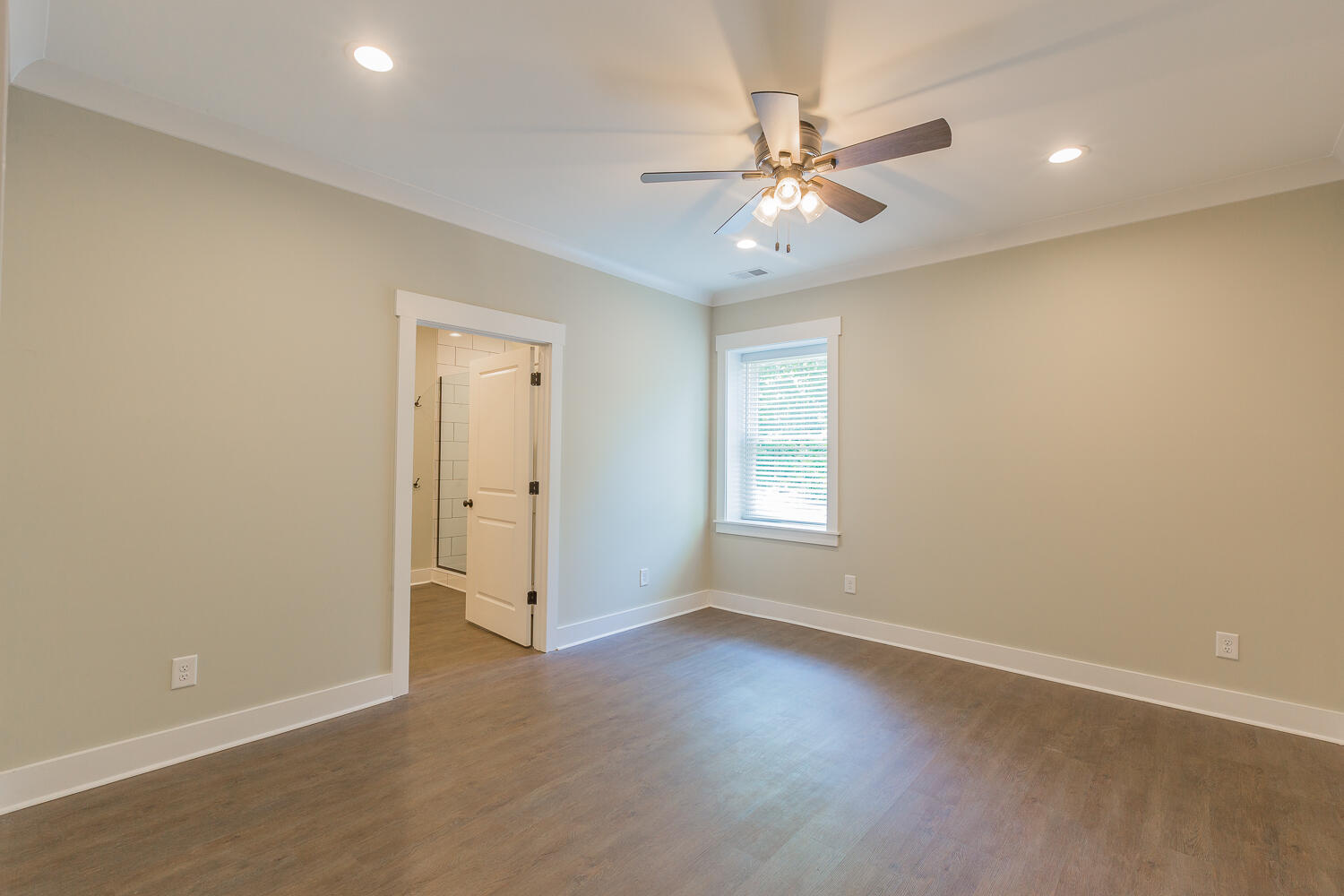 4204 St Elmo Avenue Chattanooga, TN 37409 - Photo 5 of 19 4202 St. Elmo Ave 37409 HD -14