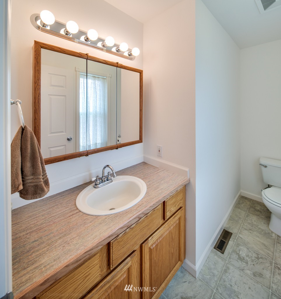 225 Thompson Road Sedro-Woolley, WA 98284 - Photo 18 of 25 Gallery Image 18