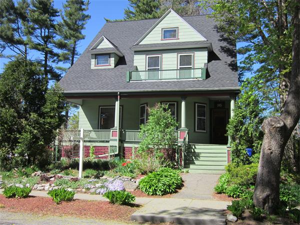 35 Warwick Road Newton, MA 02465 - Photo 1 of 13