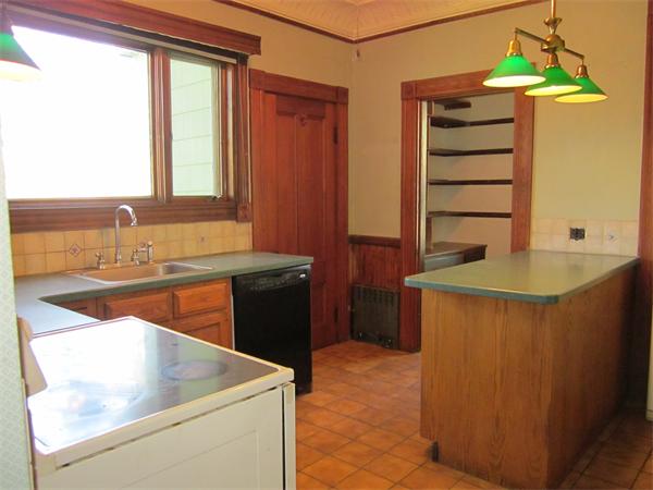 35 Warwick Road Newton, MA 02465 - Photo 9 of 13