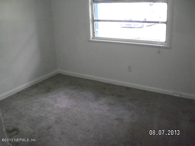 3233 Galilee Road Jacksonville, FL 32207 - Photo 9 of 10 9Bedroom1