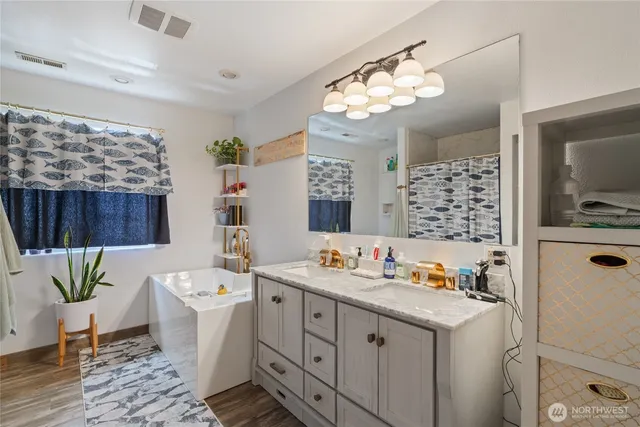 $585,000 | 31410 Orville Road East, Graham, WA 98338