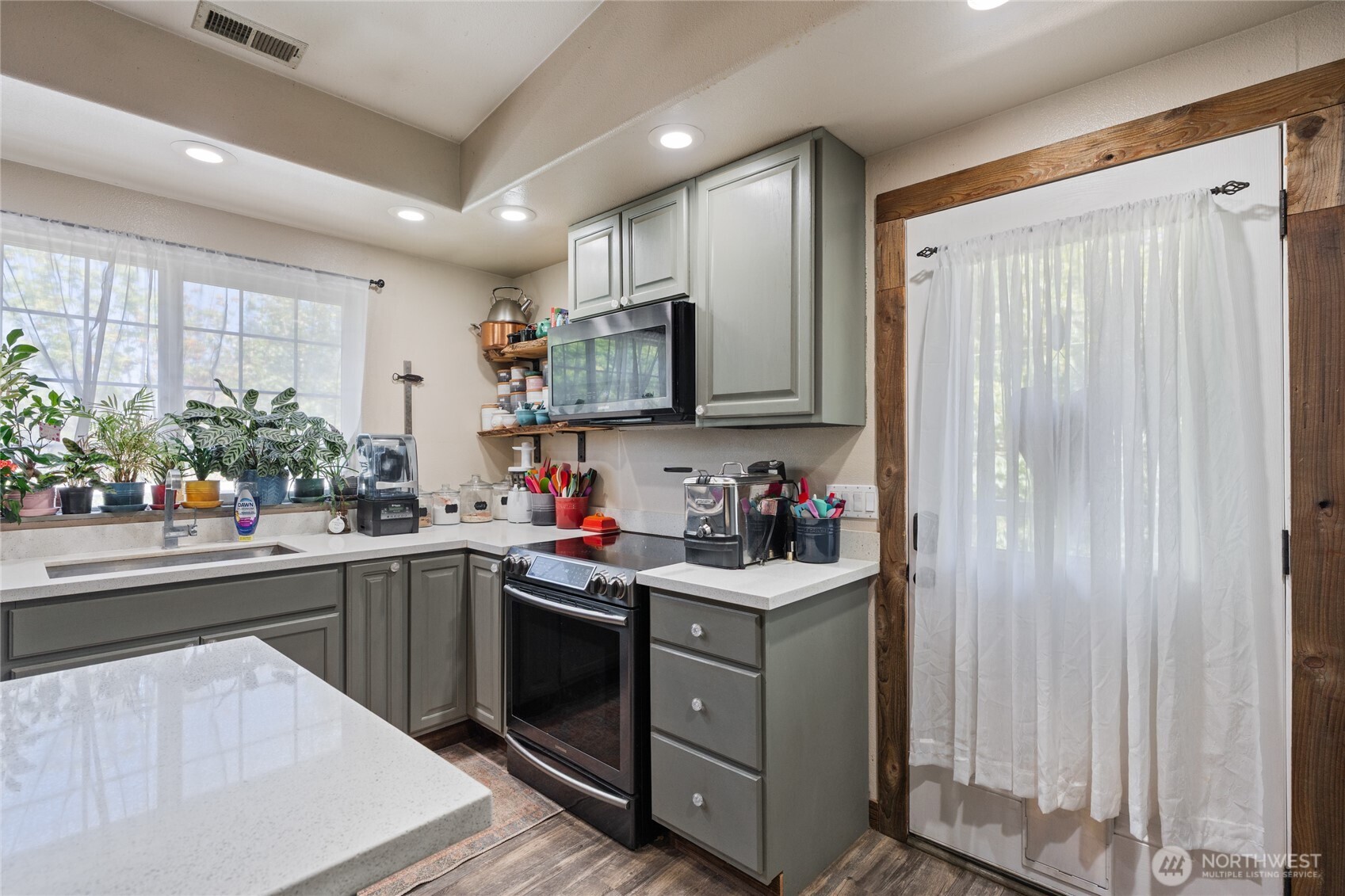 31410 Orville Road East Graham, WA 98338 - Photo 6 of 40