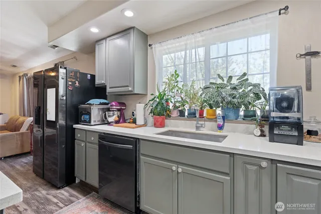 $585,000 | 31410 Orville Road East, Graham, WA 98338