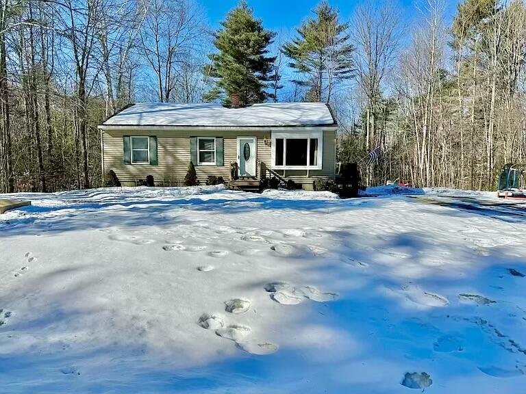 39 Davis Road Fairfield, ME 04937 - Photo 1 of 20 IMG_6243