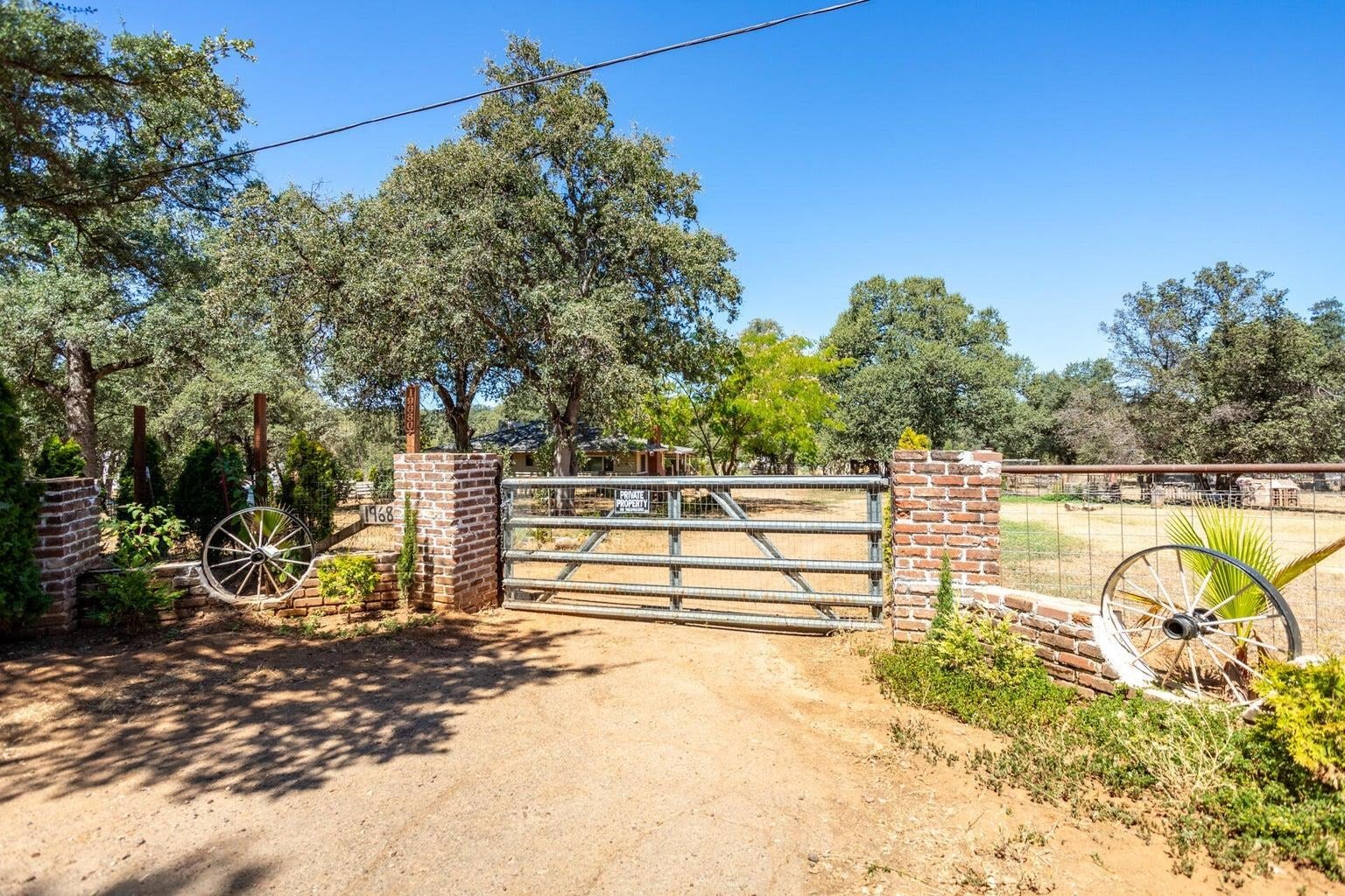 19680 Reed Road Cottonwood, CA 96022 - Photo 21 of 32
