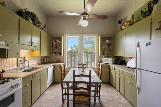 $479,000 | 3350 Mt Pleasant Lane Southeast, Bogue Chitto, MS 39629