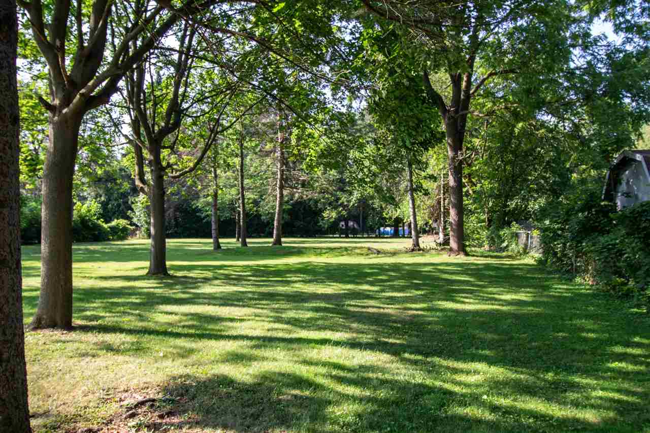 4412 Lapeer Road Burton, MI 48509 - Photo 27 of 31 50083034-27.JPG