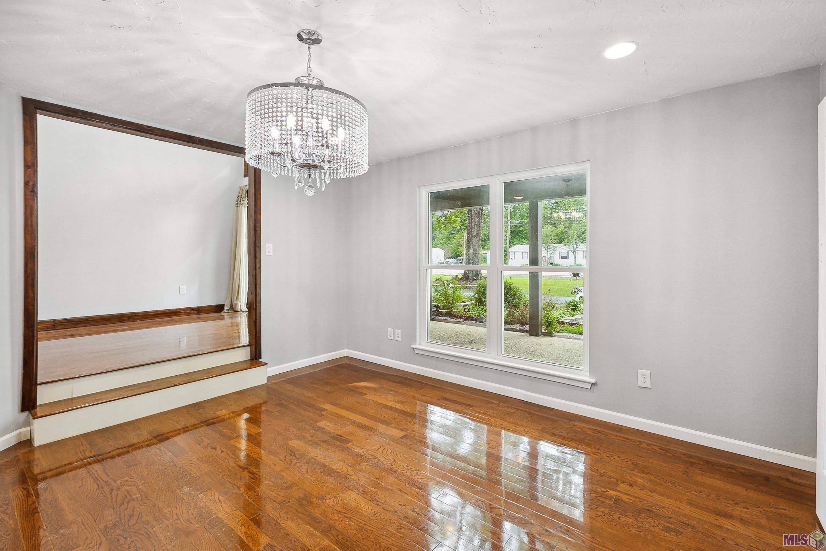 31849 Linder Road Denham Springs, LA 70726 - Photo 11 of 42 Formal Dining