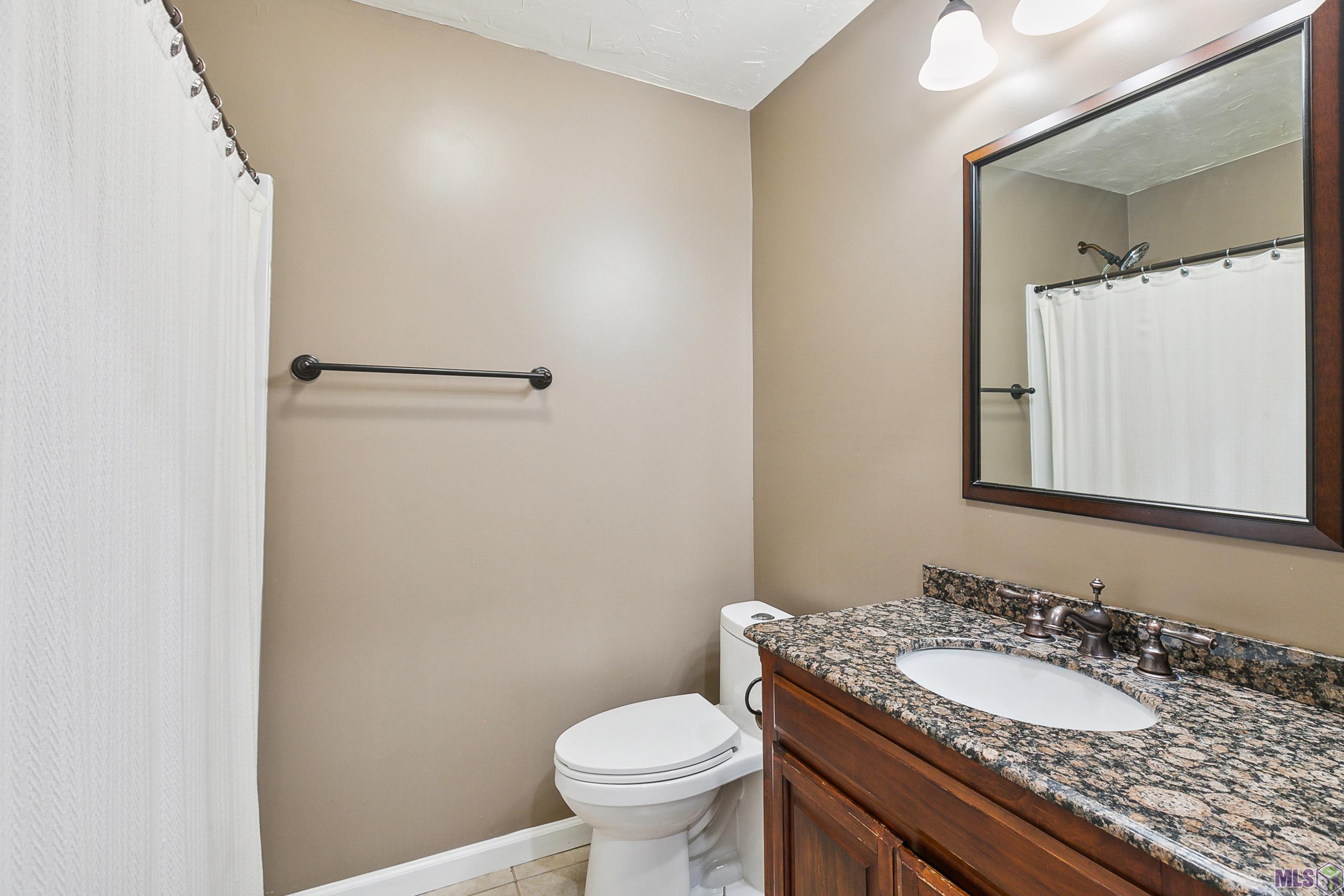 31849 Linder Road Denham Springs, LA 70726 - Photo 34 of 42 Second Floor Bathroom