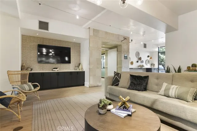 $6,000 | 24507 Town Center Drive, Unit 7318, Valencia, CA 91355