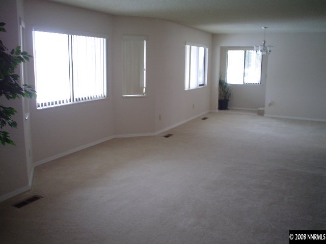 13840 Cochise Drive Reno, NV 89521 - Photo 6 of 9 Photo 6