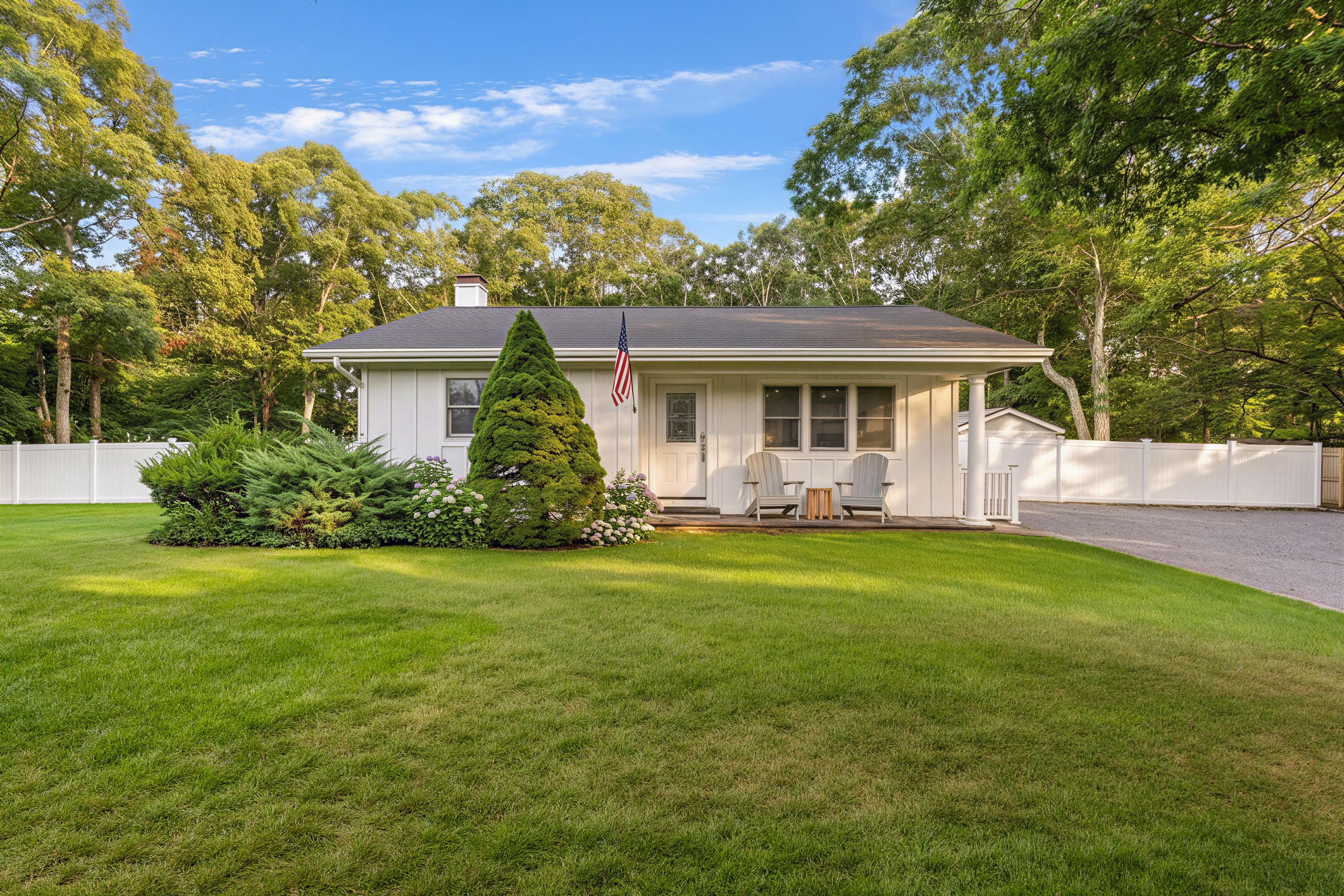 81 South Country Road Westhampton Beach, NY 11978 - Photo 3 of 18 Gallery Image 3
