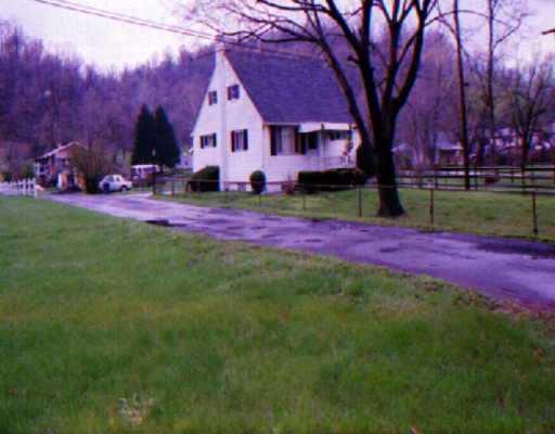 964 Michelle Road Plum, PA 15068 - Photo 1 of 1 Gallery Image 1