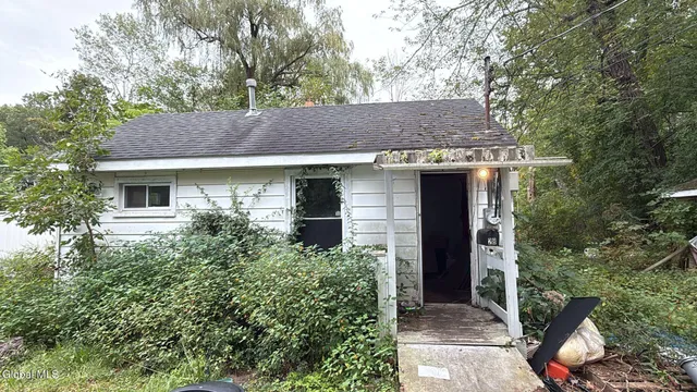 $97,000 | 28 Kellogg Avenue, Schenectady, NY 12304