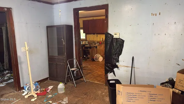 $96,000 | 28 Kellogg Avenue, Schenectady, NY 12304