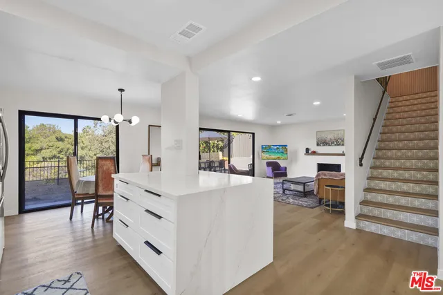 $1,050,000 | 531 Benson Way, Thousand Oaks, CA 91360