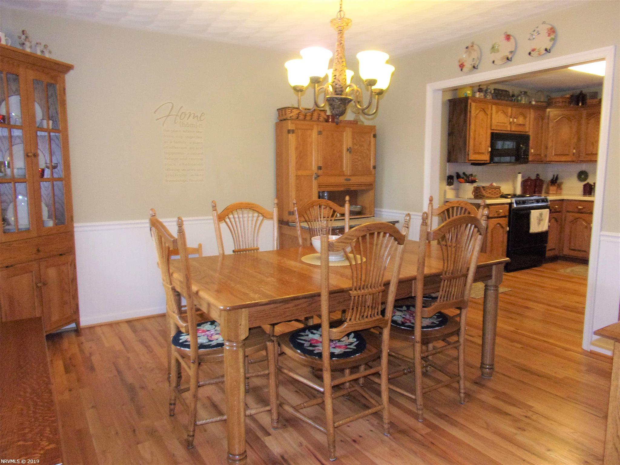 804 Fort Branch Road Pearisburg, VA 24134 - Photo 12 of 104 Gallery Image 12