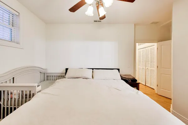 $399,000 | 4216 North Ashland Avenue, Unit G, Chicago, IL 60613