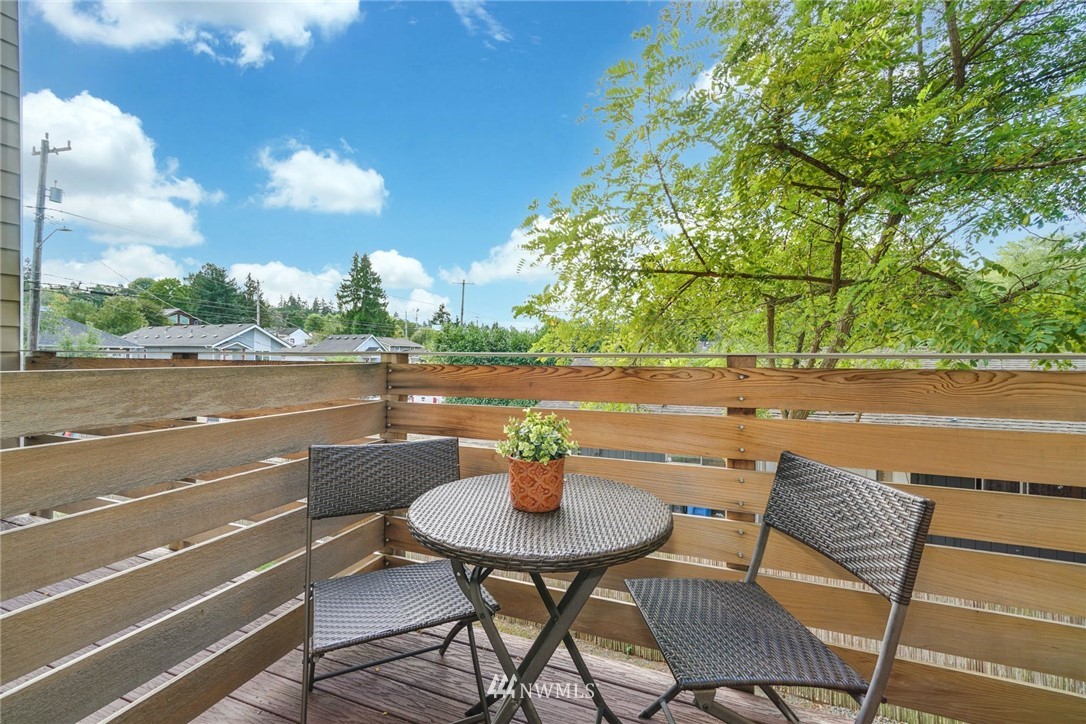 5409 26th Avenue Southwest, Unit B Seattle, WA 98106 - Photo 8 of 31 a lake view with sitting space and garden