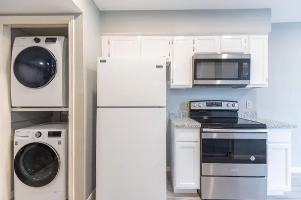 $88,988 | 14600 Fonmeadow Drive, Unit 607, Houston, TX 77035