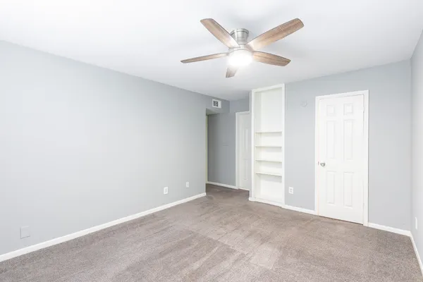 $88,988 | 14600 Fonmeadow Drive, Unit 607, Houston, TX 77035