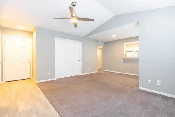 $88,988 | 14600 Fonmeadow Drive, Unit 607, Houston, TX 77035