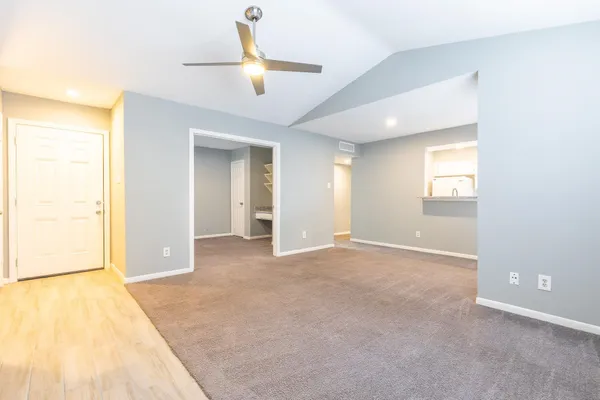 $88,988 | 14600 Fonmeadow Drive, Unit 607, Houston, TX 77035