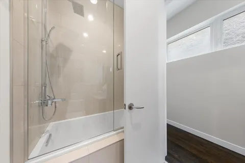 $999,990 | 1718 West Le Moyne Street, Unit 2, Chicago, IL 60622