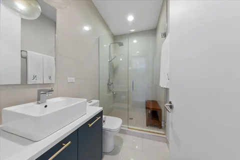 $999,990 | 1718 West Le Moyne Street, Unit 2, Chicago, IL 60622