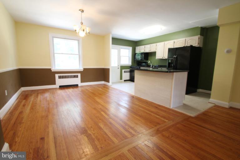 3930 Rexmere Road Baltimore, MD 21218 - Photo 7 of 27 Dining Room