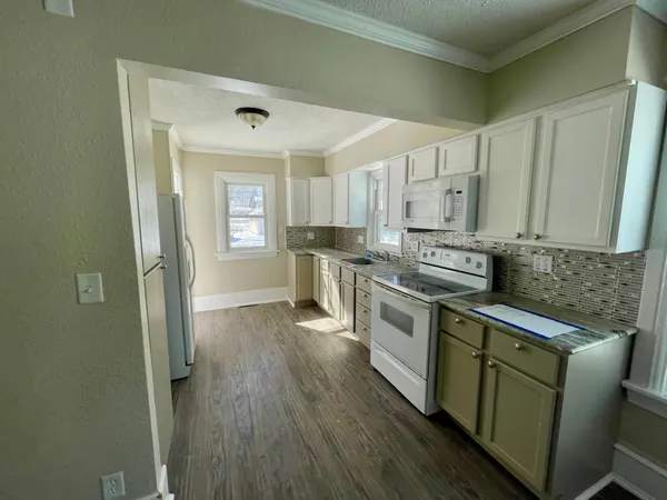 $148,000 | 911 West Cavour Avenue, Fergus Falls, MN 56537