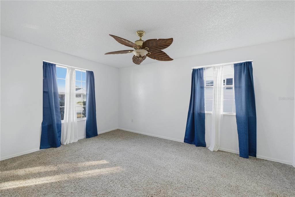 8968 Southwest 116th Place Road Ocala, FL 34481 - Photo 15 of 25 Gallery Image 15