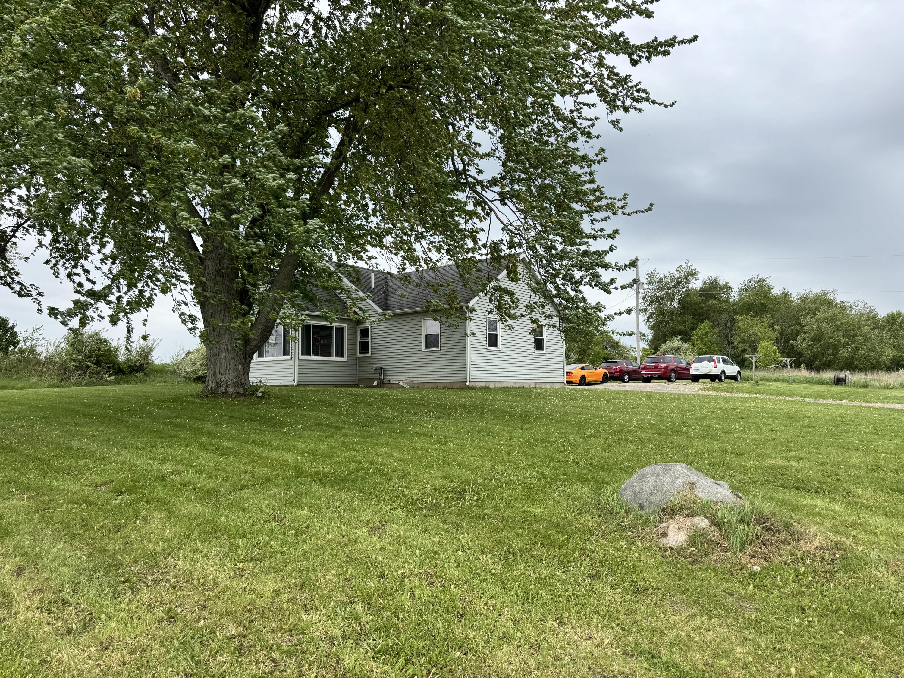 7105 Lessiter Road Northeast Belding, MI 48809 - Photo 2 of 40 IMG_7803