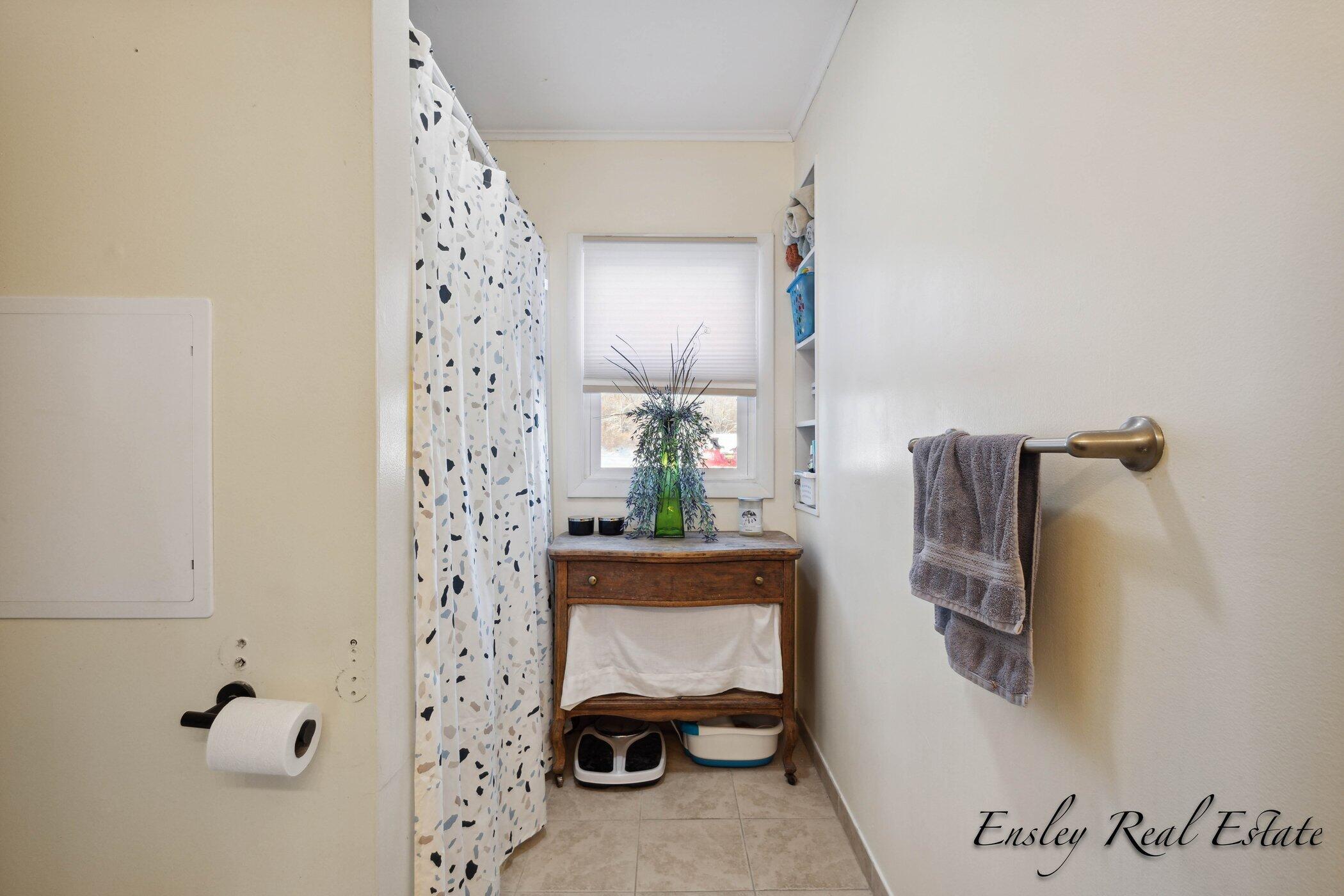 7105 Lessiter Road Northeast Belding, MI 48809 - Photo 30 of 40 29-7105-Lessiter-Rd-NE-Belding-MI-48809-