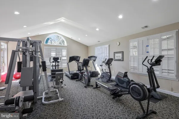 $299,999 | 107 North George Mason Drive, Unit 4, Arlington, VA 22203