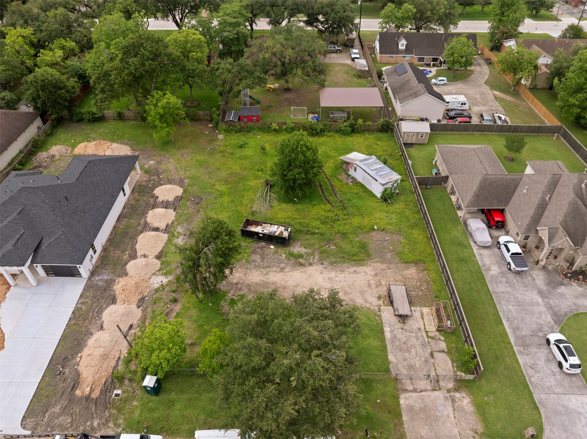 410 Spring Drive Pasadena, TX 77504 - Photo 10 of 18 an aerial view of a house
