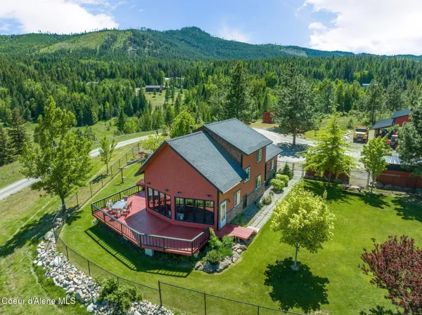 $1,327,499 | 2902 Jewel Lake Road, Sagle, ID 83860
