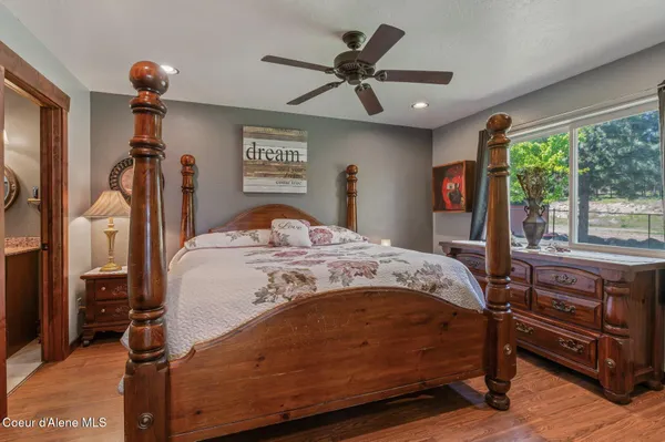 $1,327,499 | 2902 Jewel Lake Road, Sagle, ID 83860