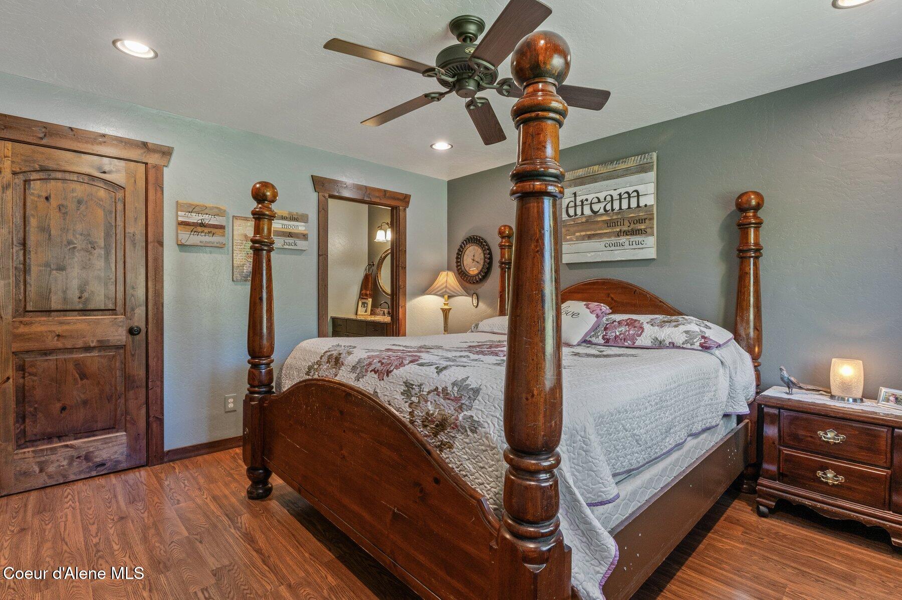 2902 Jewel Lake Road Sagle, ID 83860 - Photo 32 of 51 Primary Bedroom Ensuite