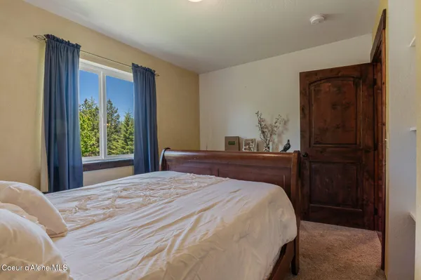 $1,327,499 | 2902 Jewel Lake Road, Sagle, ID 83860