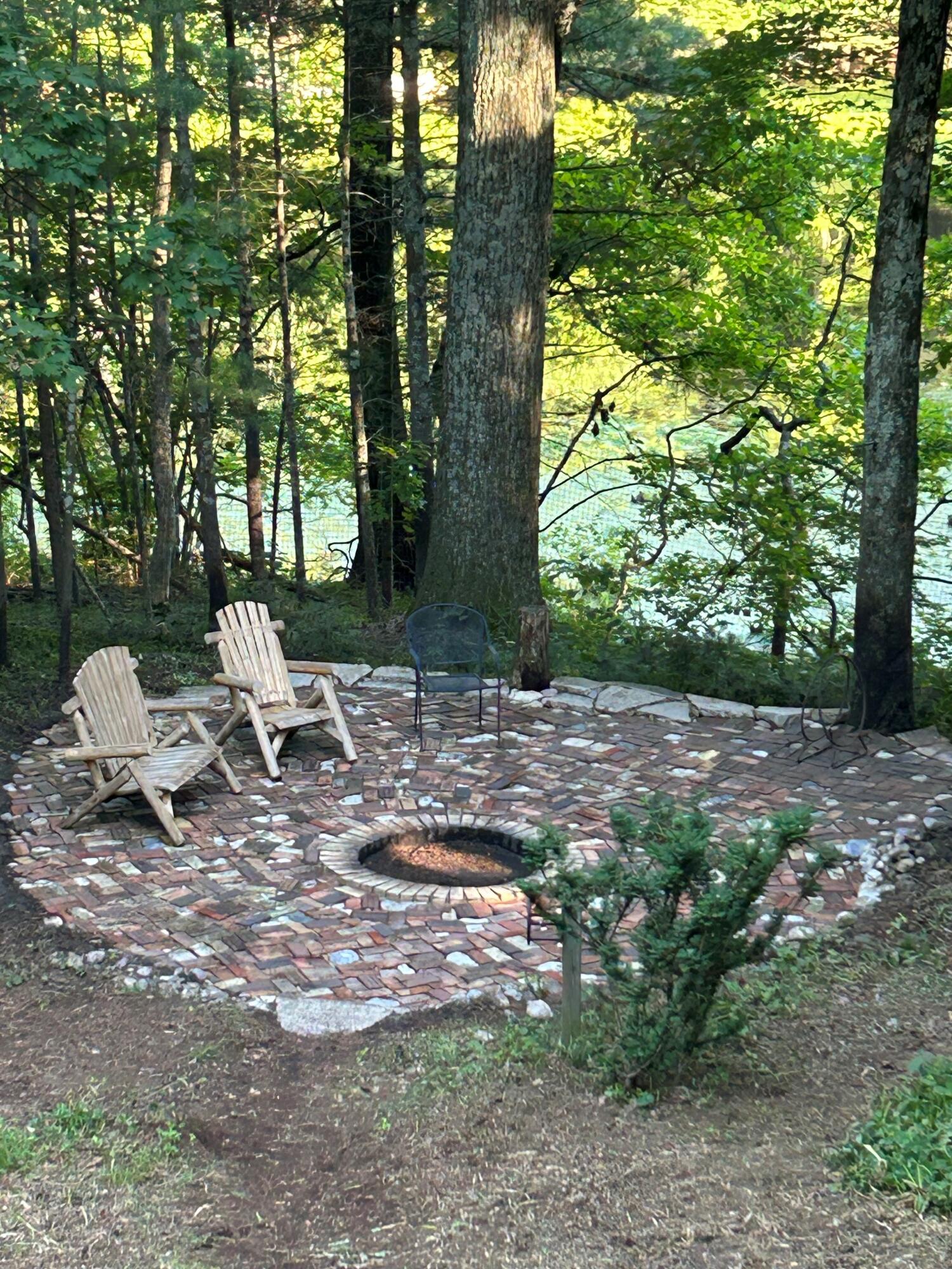 11588 Pond Road Montague, MI 49437 - Photo 29 of 41 4