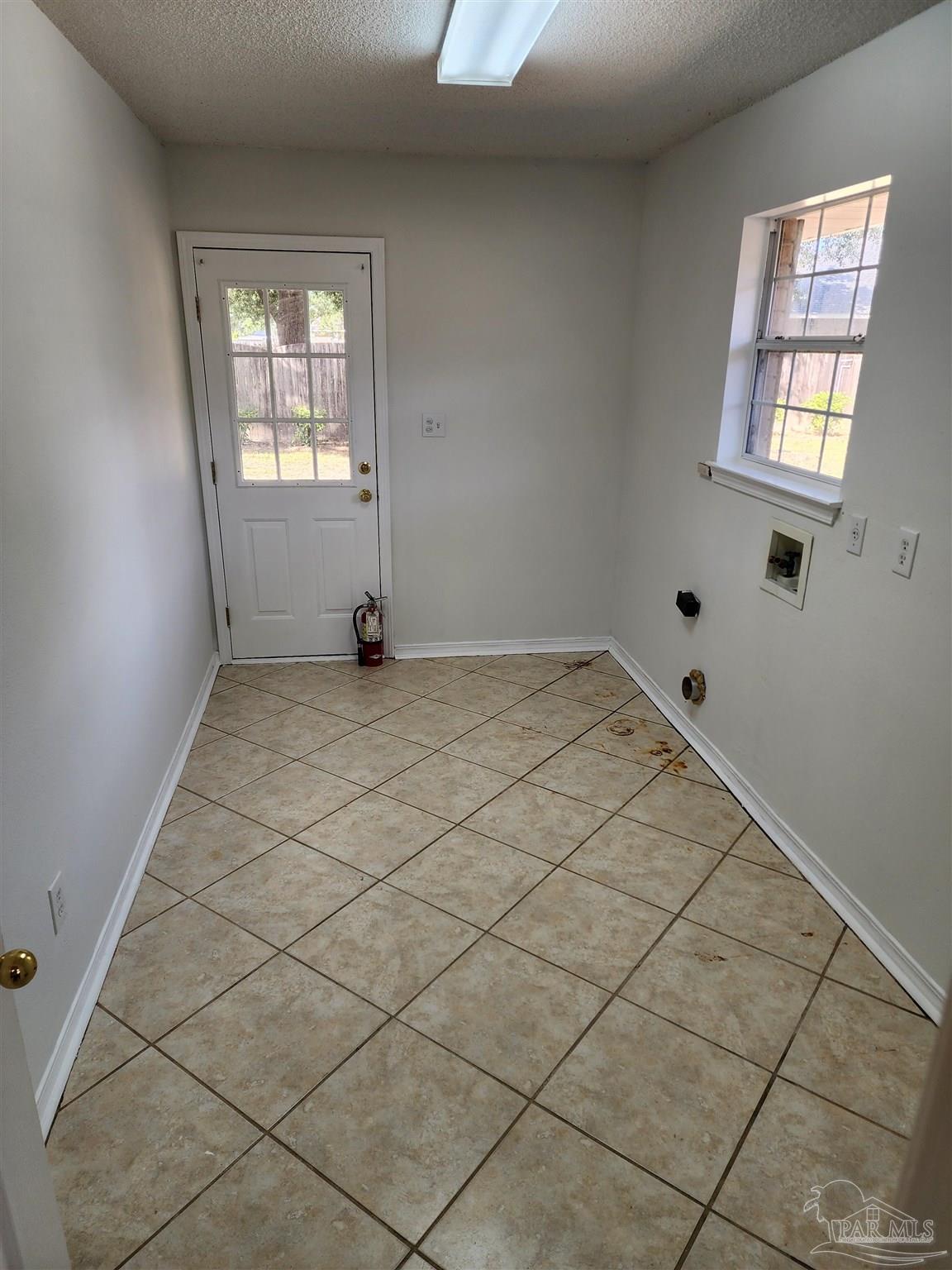 7167 Rampart Way Pensacola, FL 32505 - Photo 7 of 34